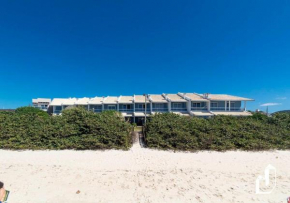 Duplex frente ao mar com 02 suítes climatizadas